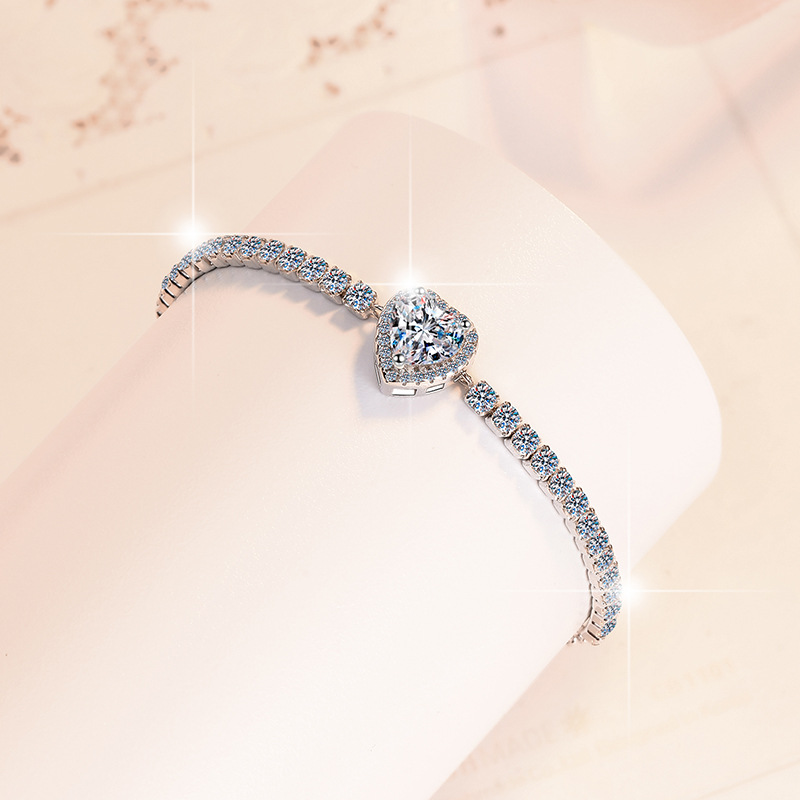 2.0 CT Moissanite Design Heart Cut Bracelet C2024070010 
