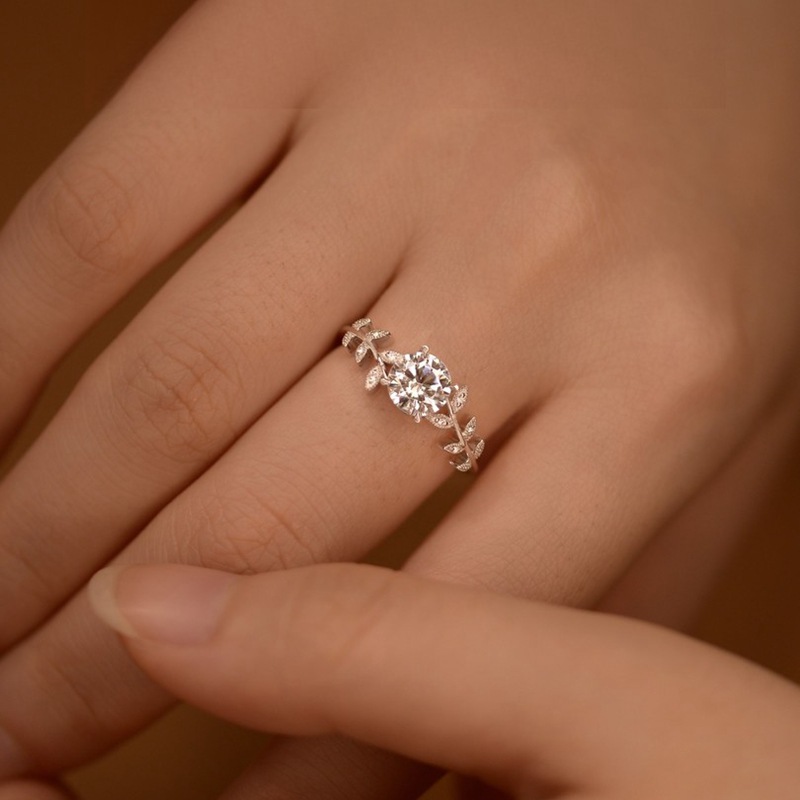 Mozambique diamond Charmorah "Ieaf" 925 Sterling Silver Adjustable opening C2025030102 