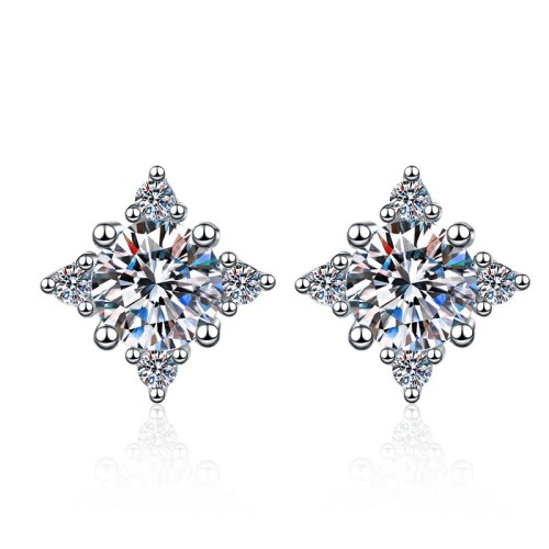 Moissanite Four Leaf Clover Design Round Cut Sterling Silver Stud Earrings C2024060032 Moissanite Four Leaf Clover Design Round Cut Sterling Silver Stud Earrings C2024060032